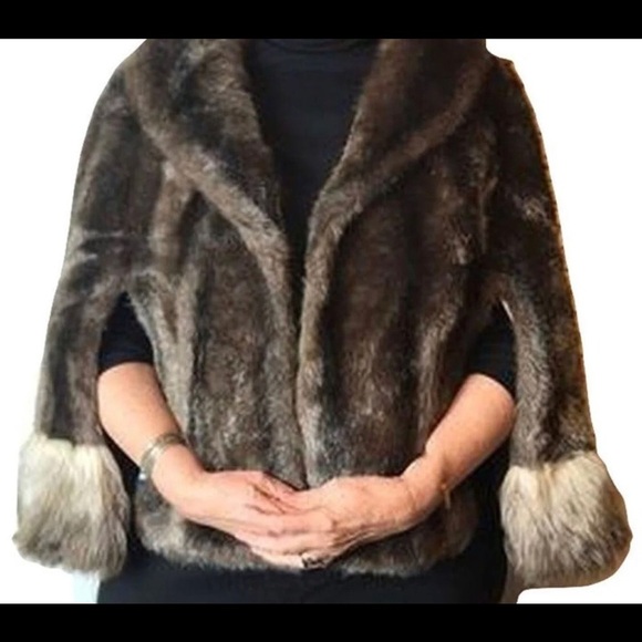 Vintage Regina Glenara Capelet - Picture 3 of 4